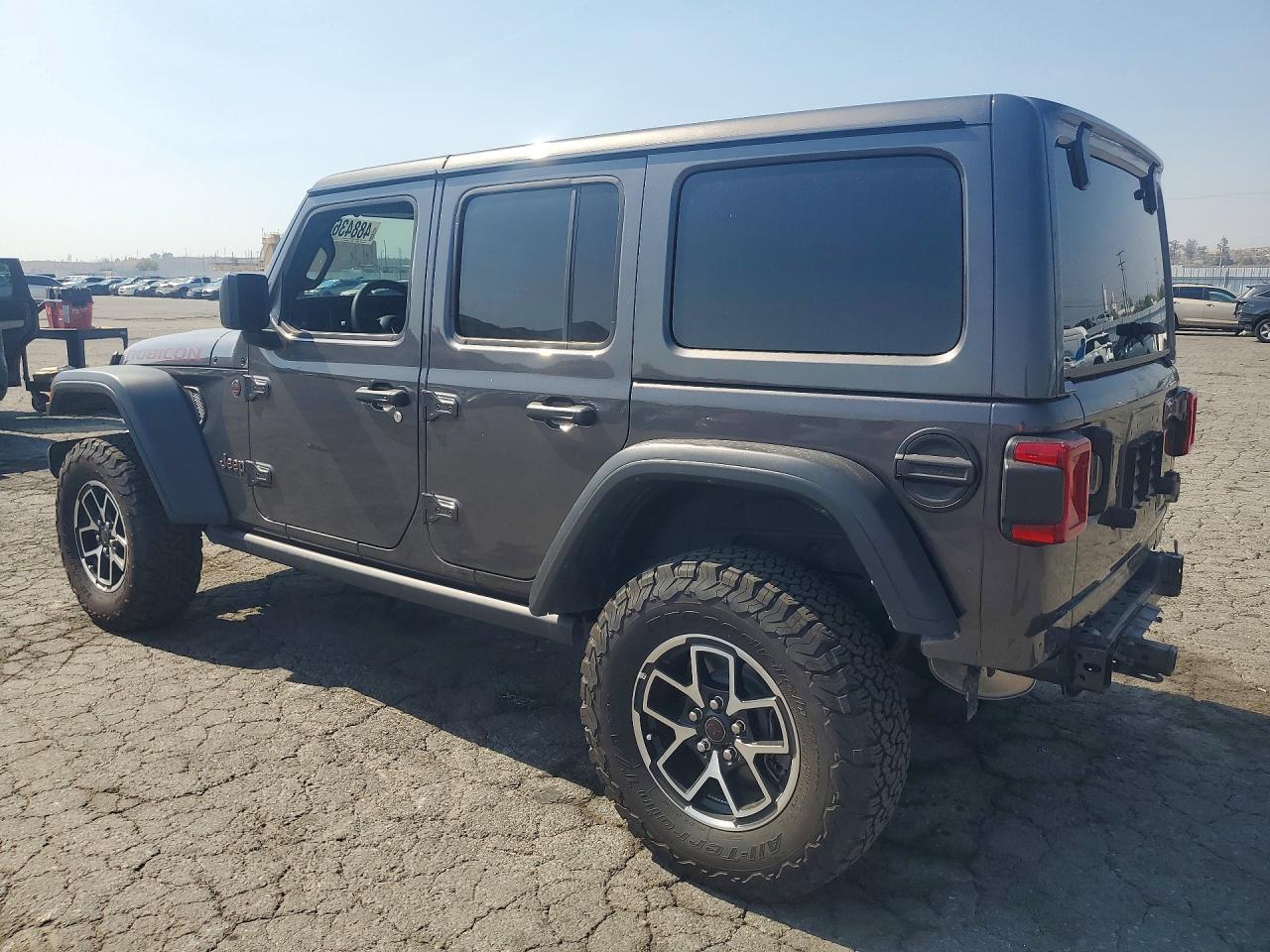 2025 Jeep Wrangler Rubicon - Image 2