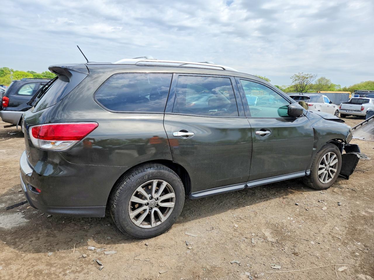 2015 Nissan Pathfinder Sv - Image 3