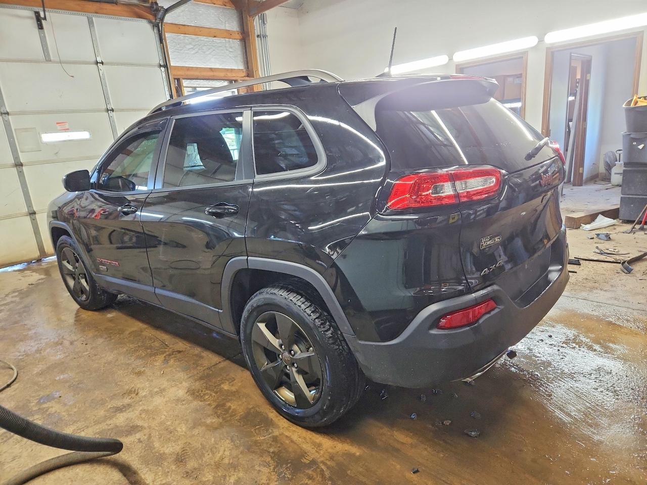 2017 Jeep Cherokee Latitude - Фото 2
