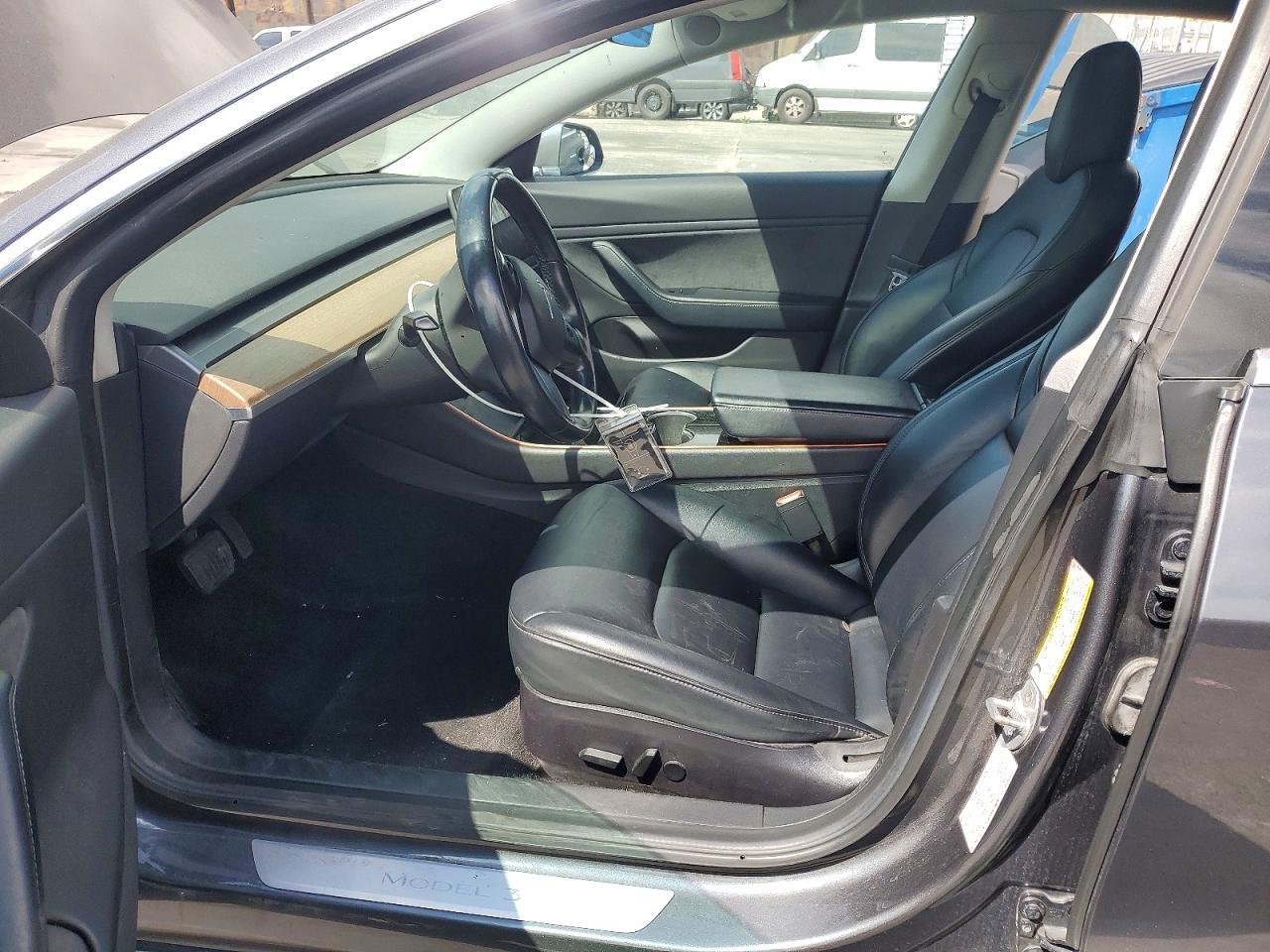 2019 Tesla Model 3 - Фото 7