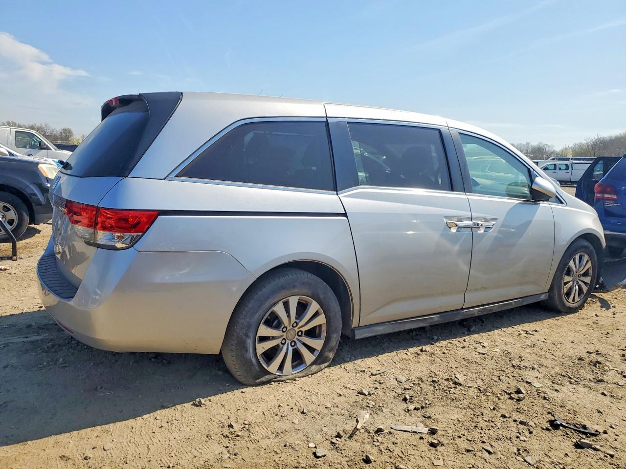 2015 Honda Odyssey Exl - Фото 3