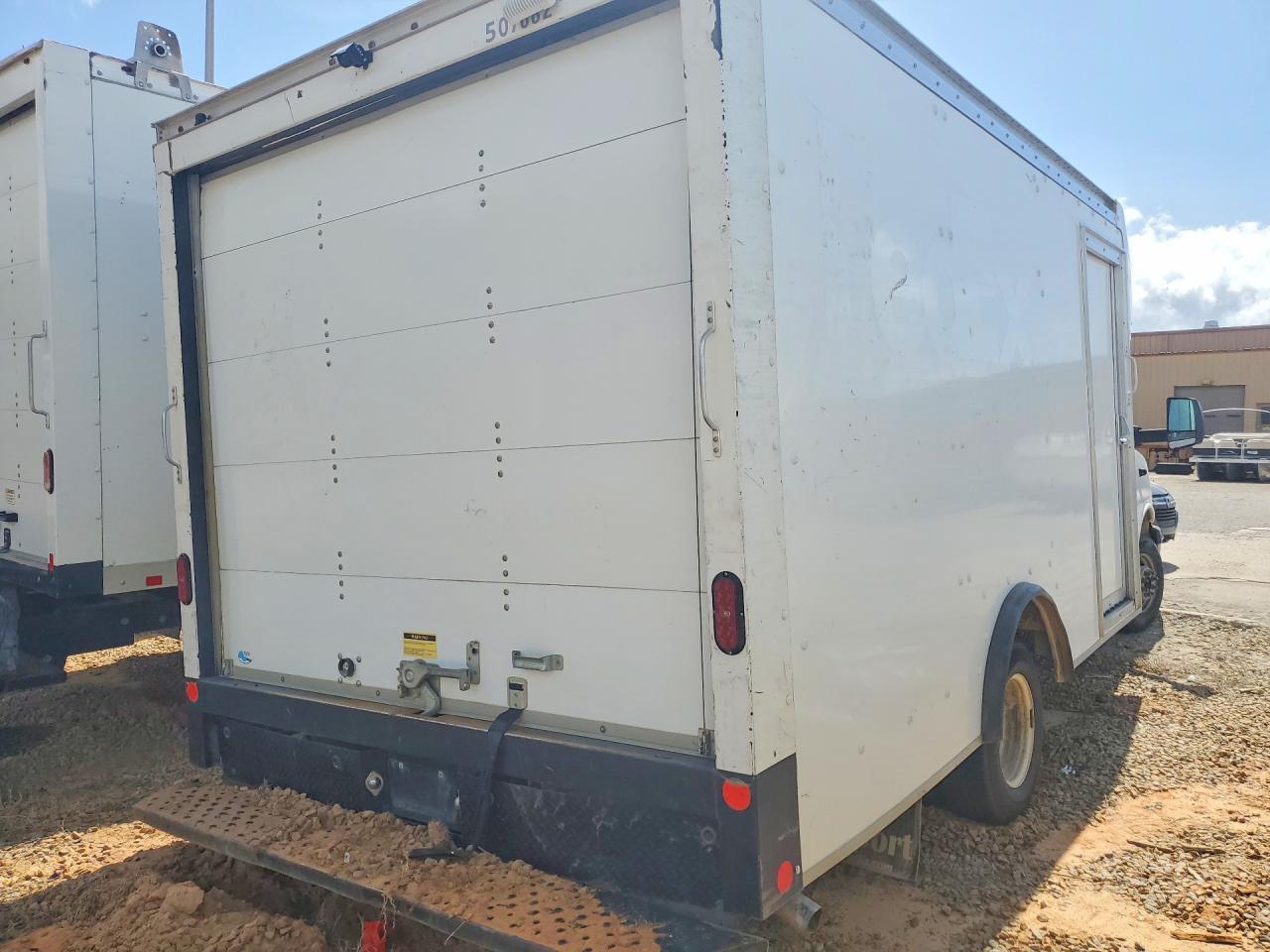 2022 Chevrolet Express Delivery Truck - Image 3