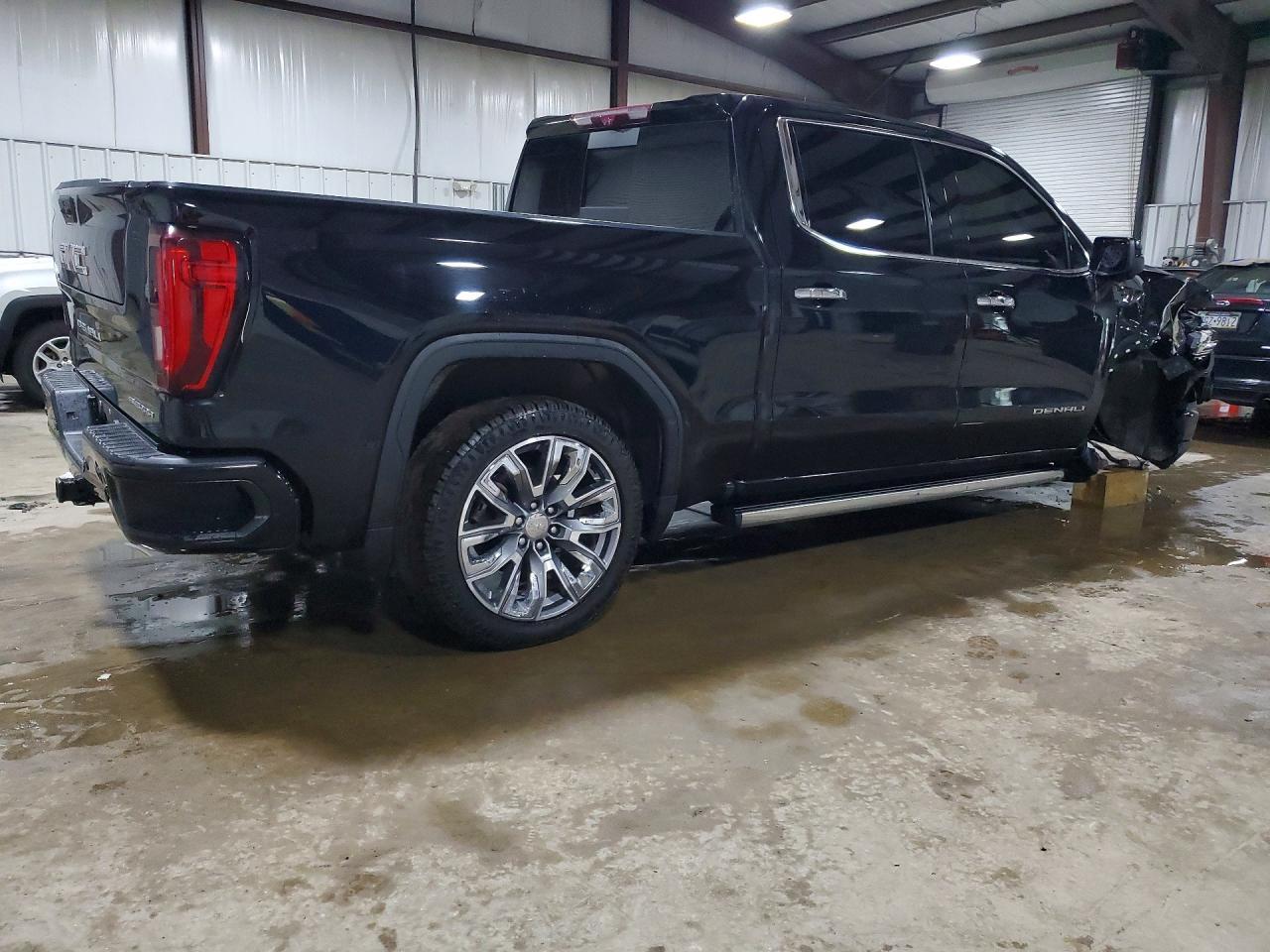 2023 GMC Sierra K1500 Denali - Image 3