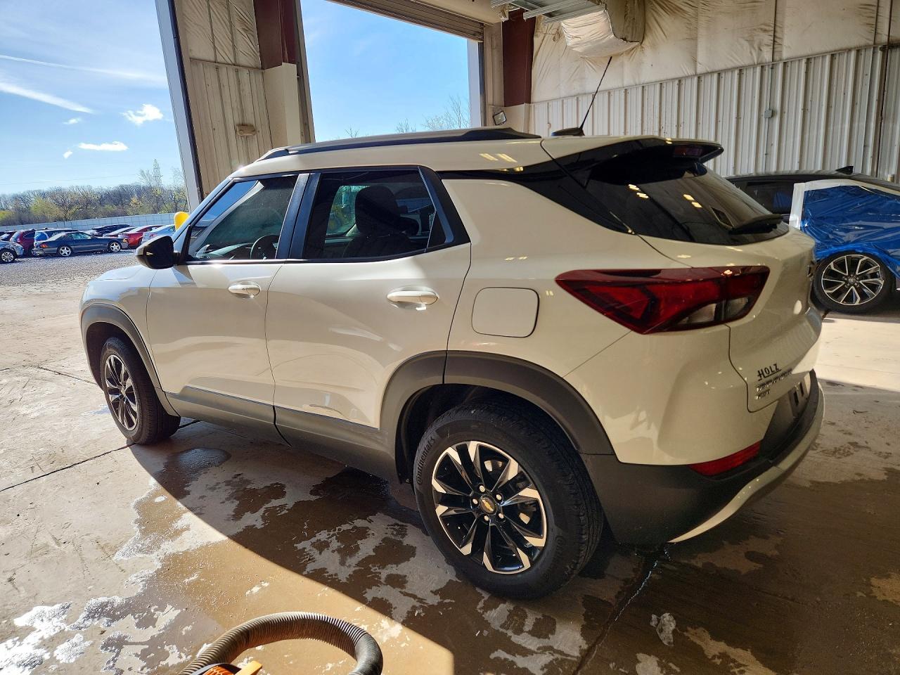 2022 Chevrolet Trailblazer Lt - Image 2