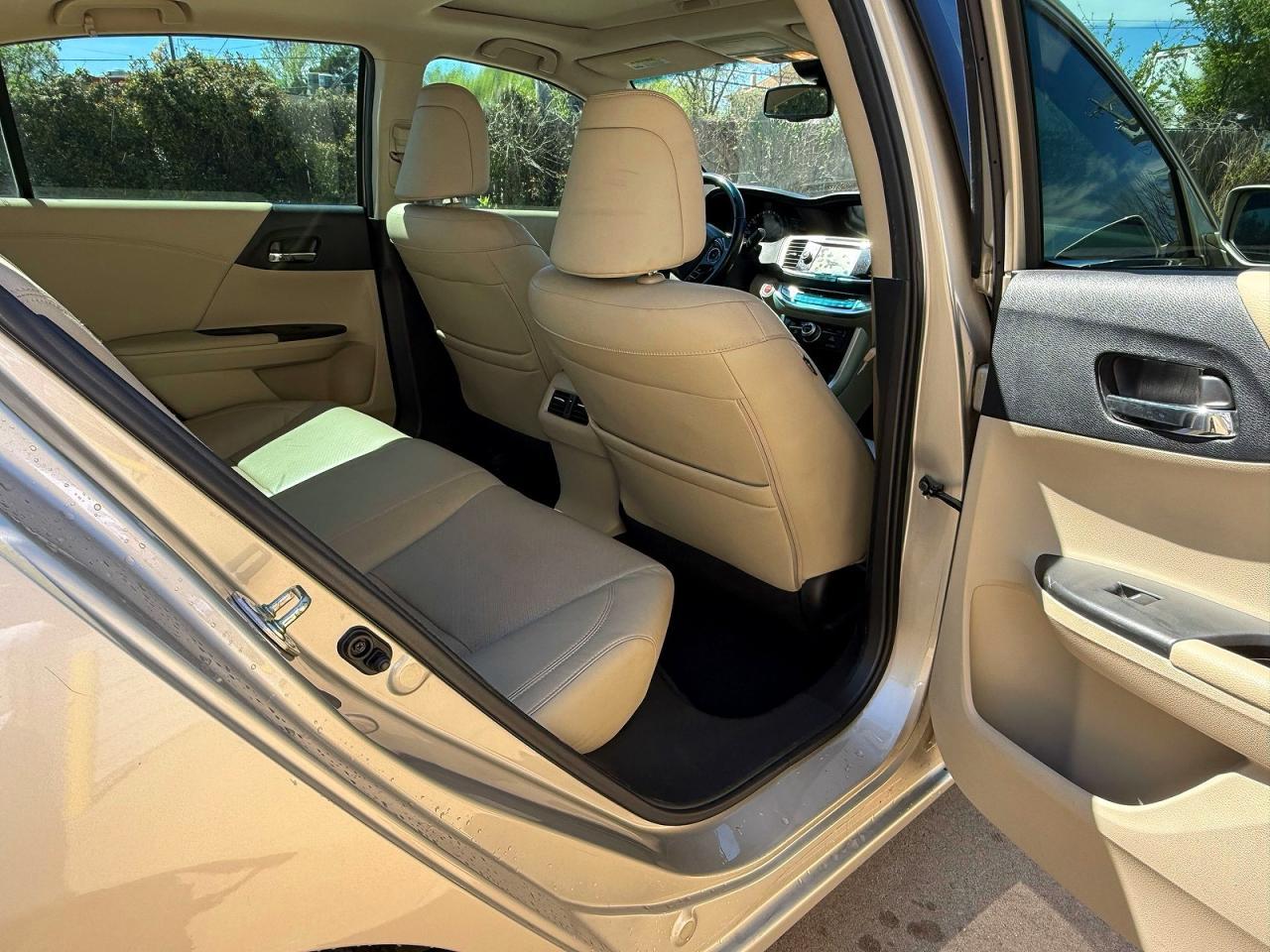 2015 Honda Accord Touring Hybrid - Фото 6