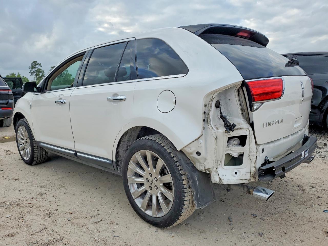 2015 Lincoln Mkx - Фото 2