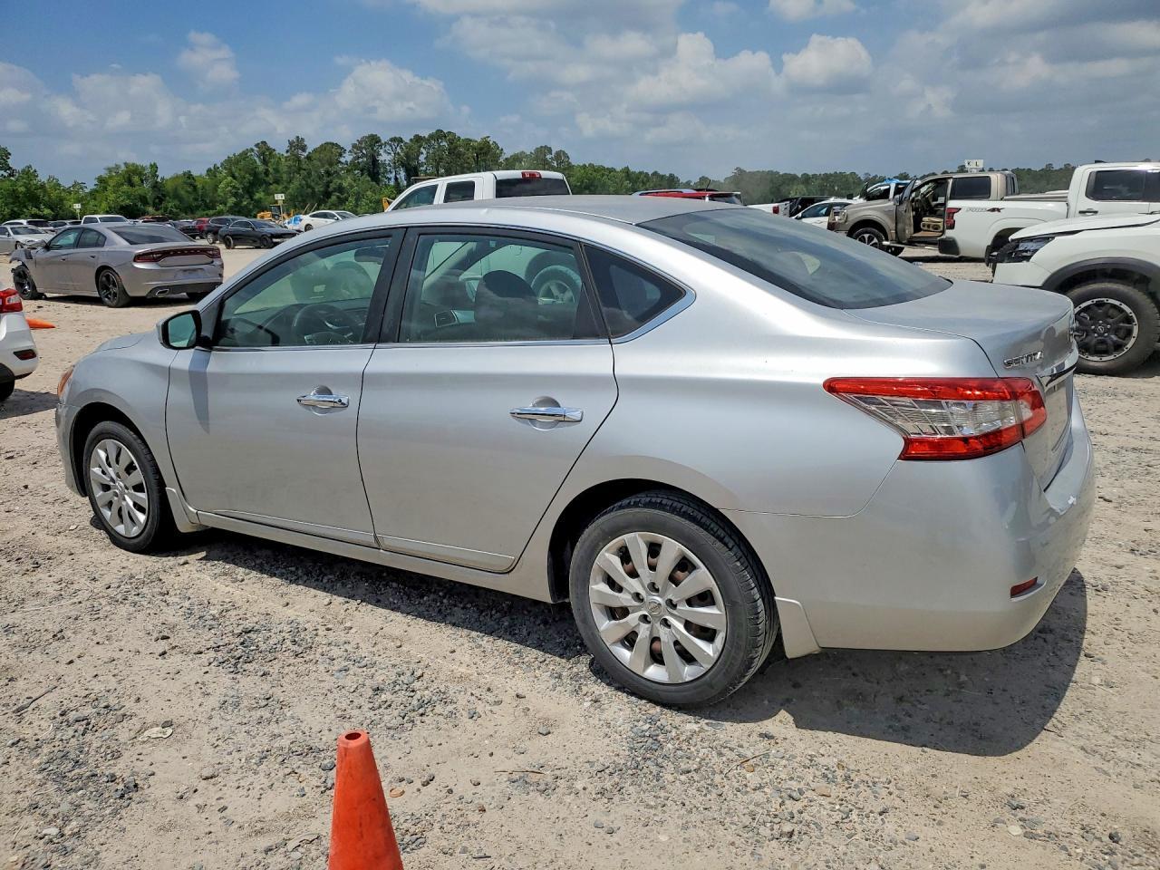 2015 Nissan Sentra S - Image 2