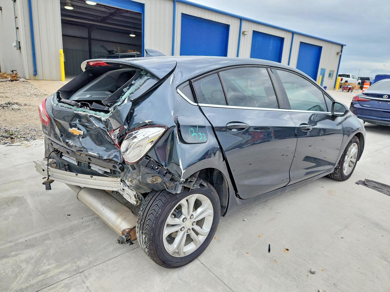 2019 Chevrolet Cruze Lt - Image 3