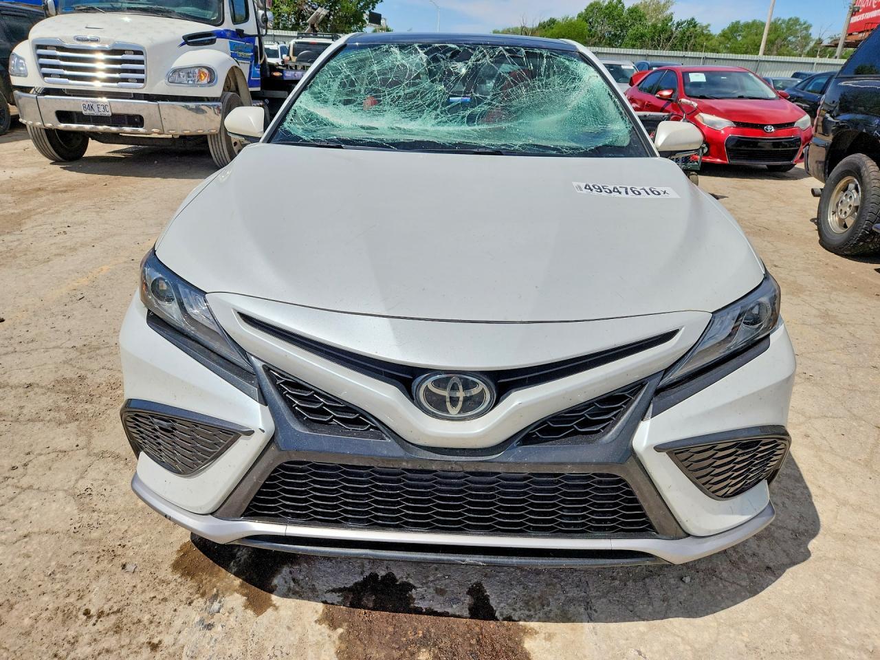 2022 Toyota Camry Xse - Фото 5