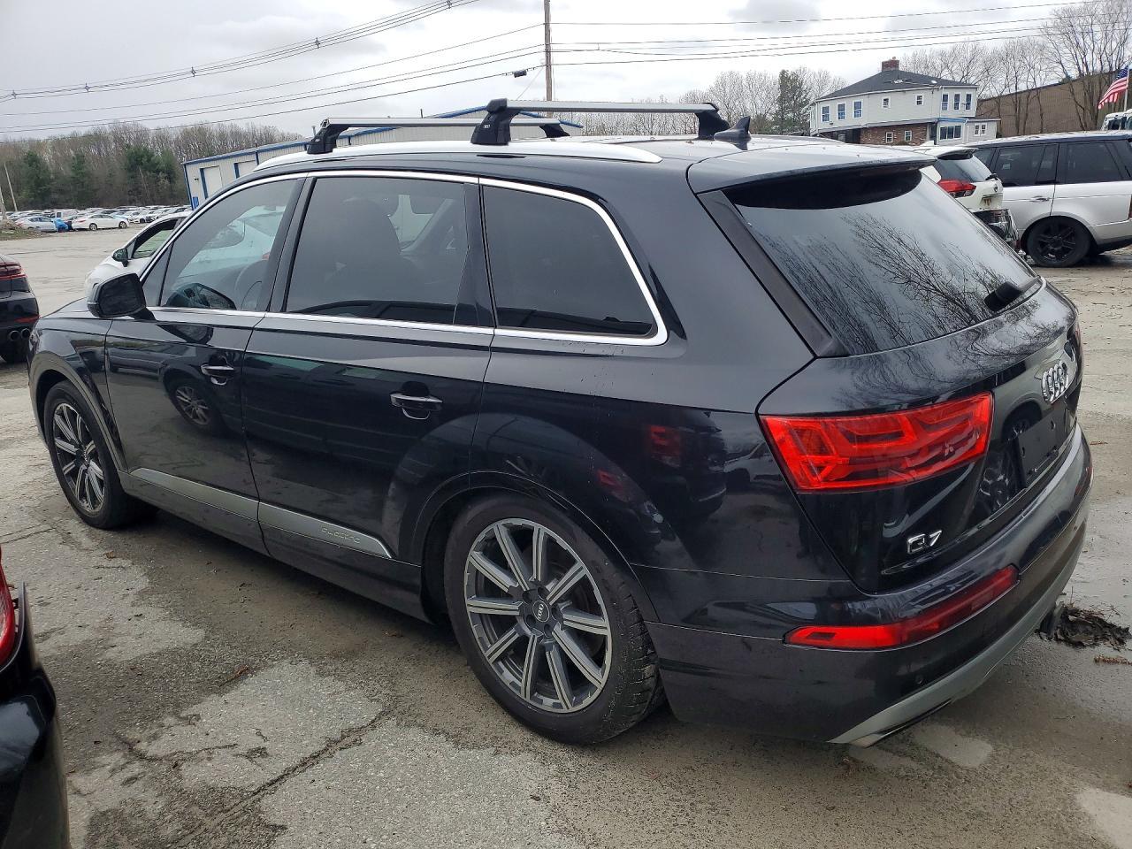 2017 Audi Q7 Premium Plus - Image 2