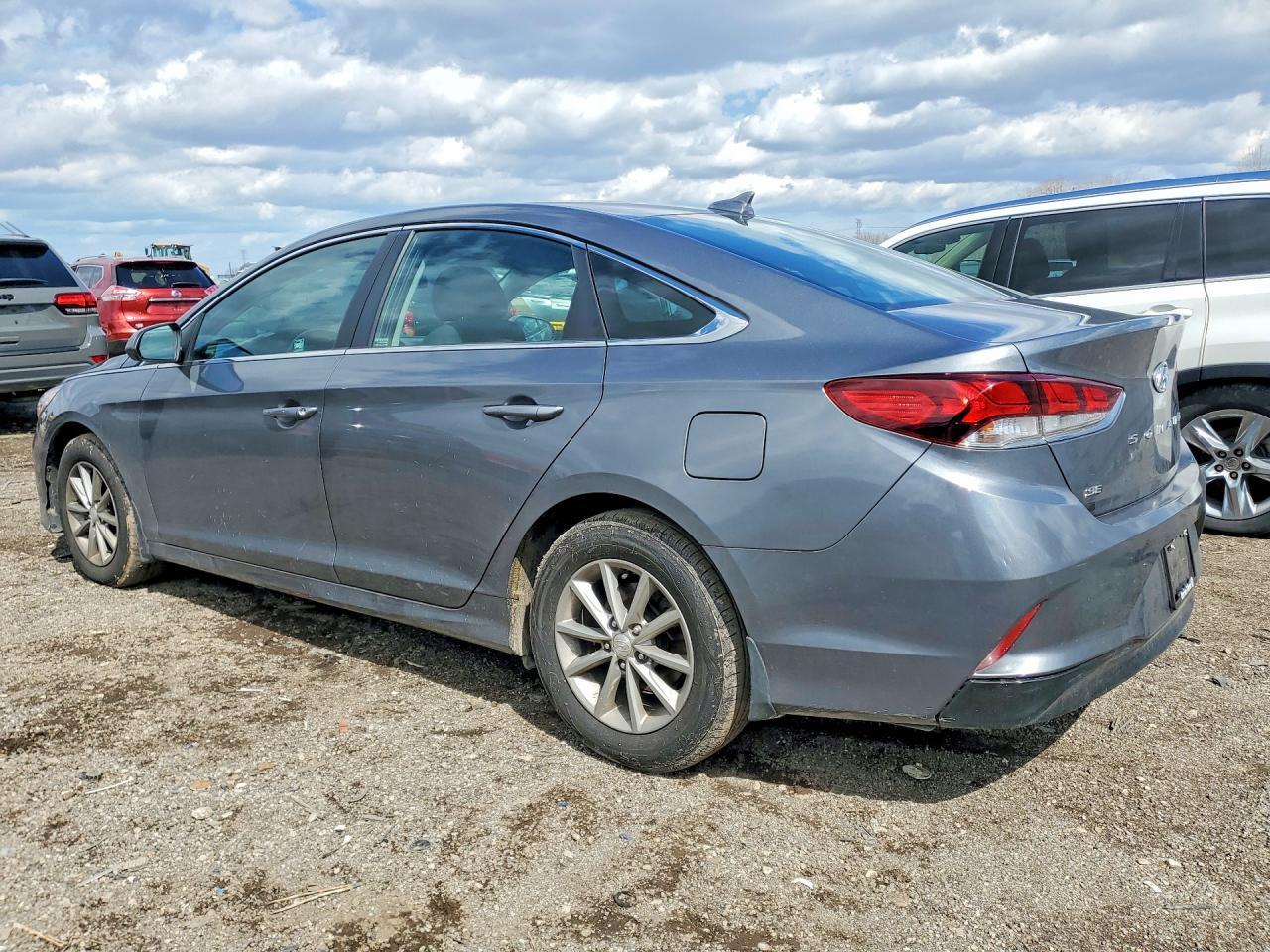2019 Hyundai Sonata Se - Фото 2