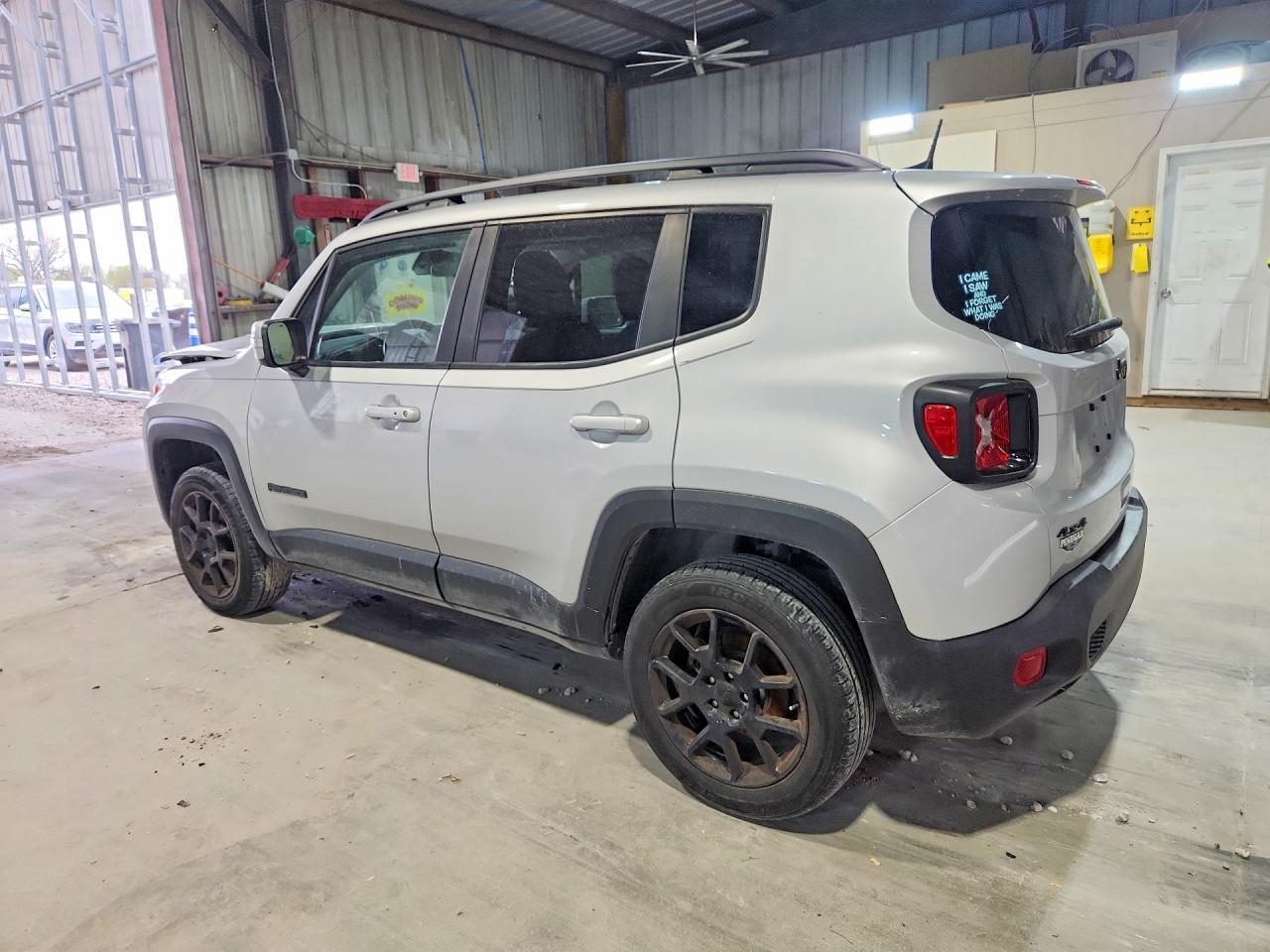 2020 Jeep Renegade Latitude - Фото 2