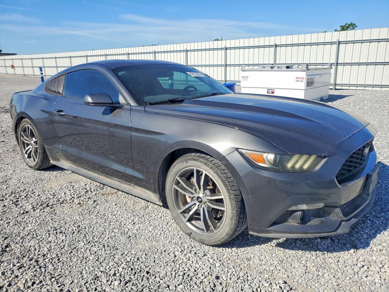 2016 Ford Mustang - Image 4
