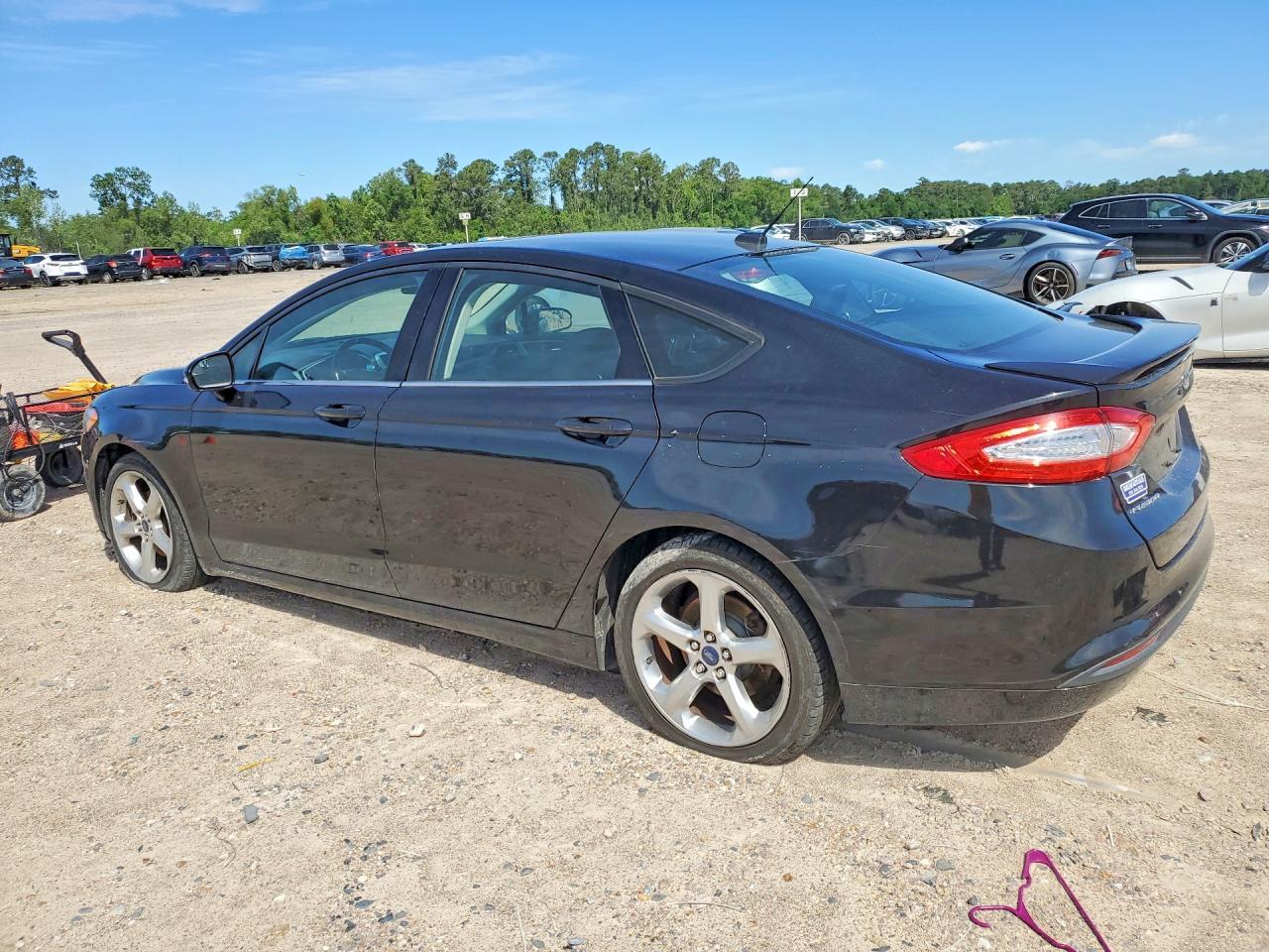 2013 Ford Fusion Se - Image 2