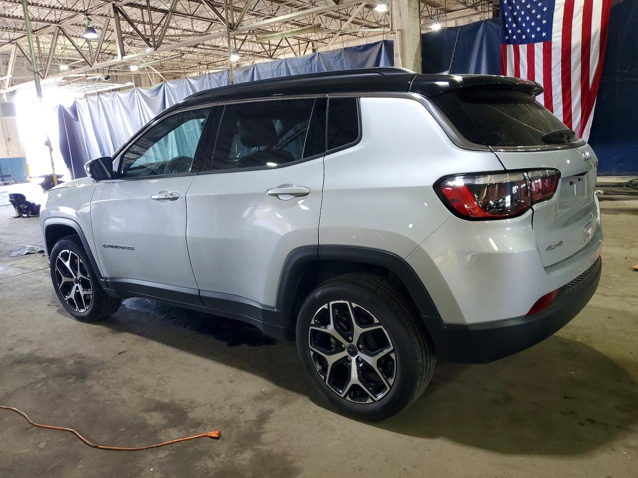 2025 Jeep Compass Limited - Фото 2