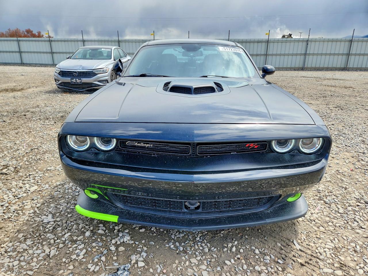 2017 Dodge Challenger R - Image 5