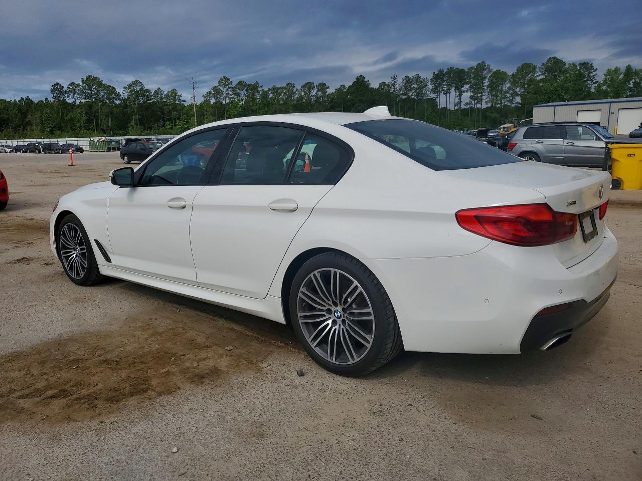 2019 BMW 540 Xi - Image 2