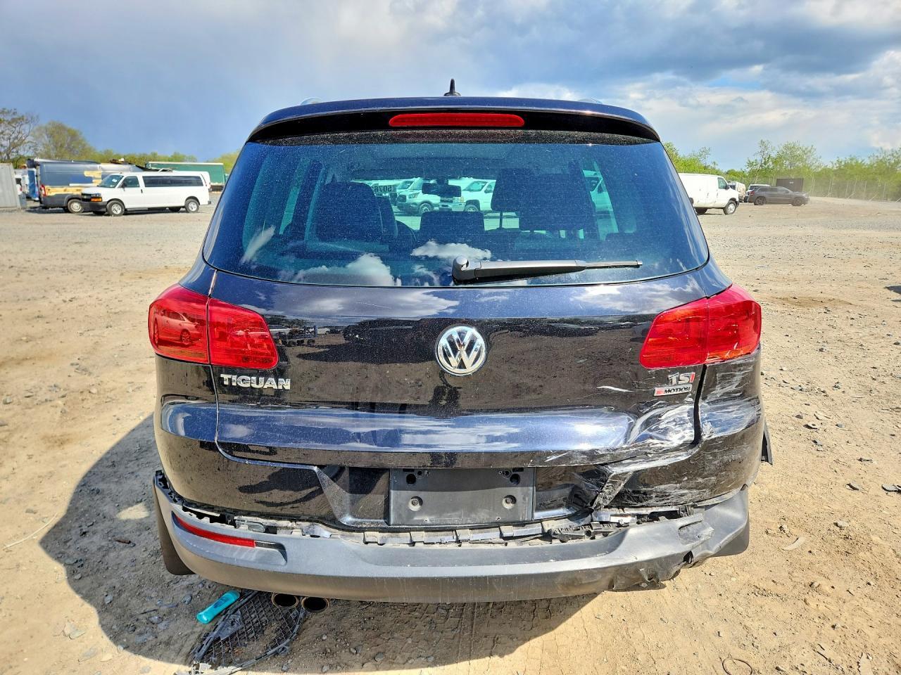 2017 Volkswagen Tiguan Wolfsburg - Image 6