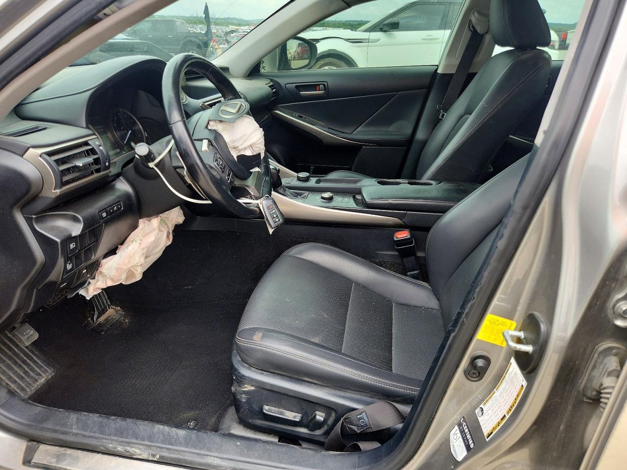 2019 Lexus Is 300 - Image 7