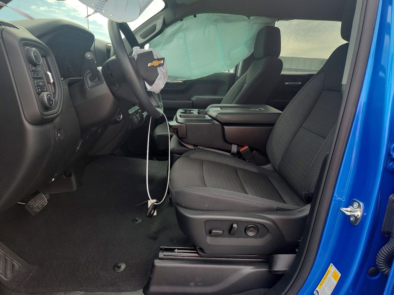 2026 Chevrolet Silverado K1500 Custom - Фото 7