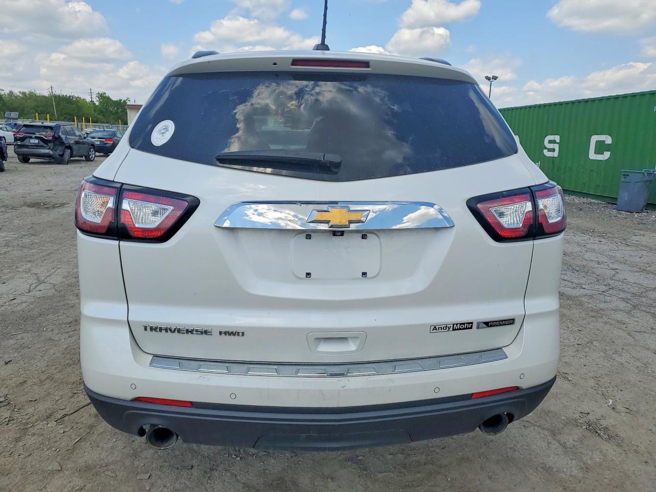 2017 Chevrolet Traverse Premier - Фото 6