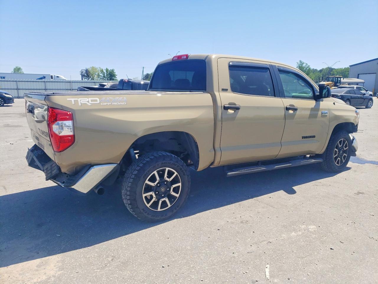 2017 Toyota Tundra Sr5 - Image 3