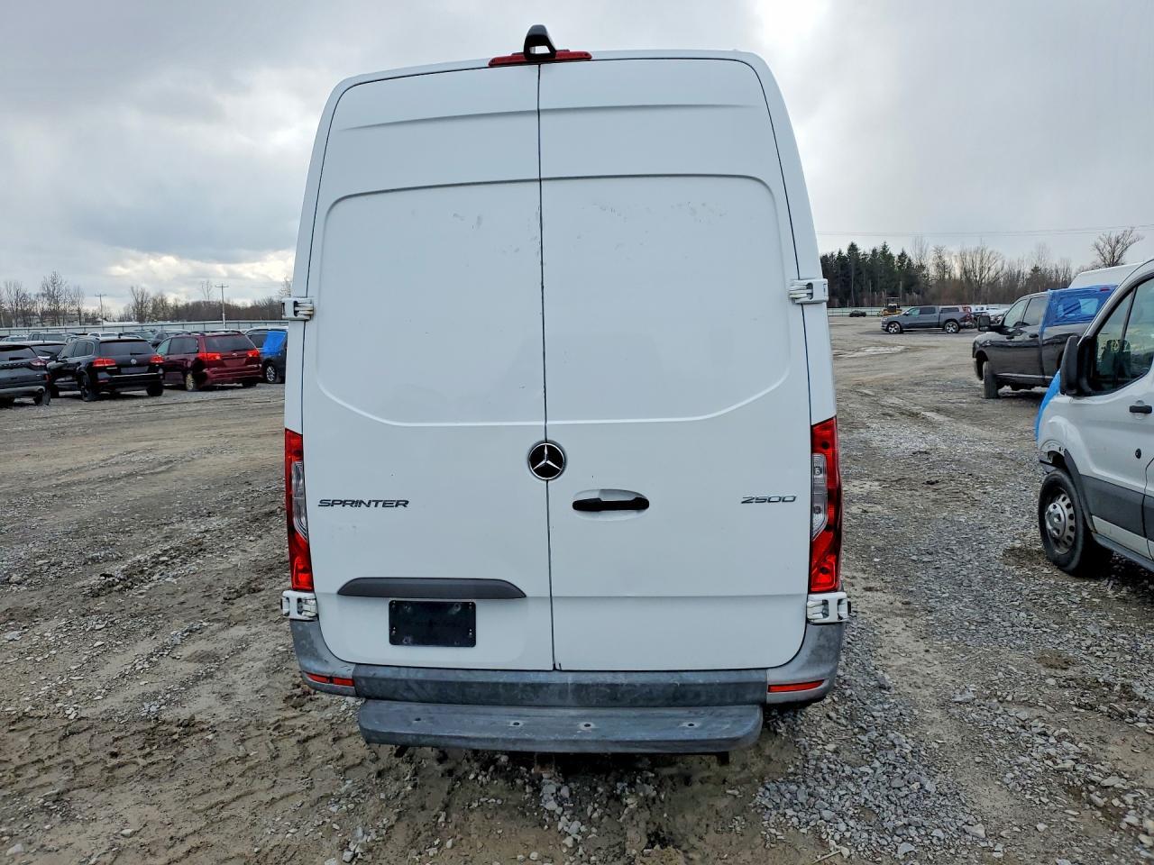 2021 Mercedes-Benz Sprinter 2500 - Фото 6
