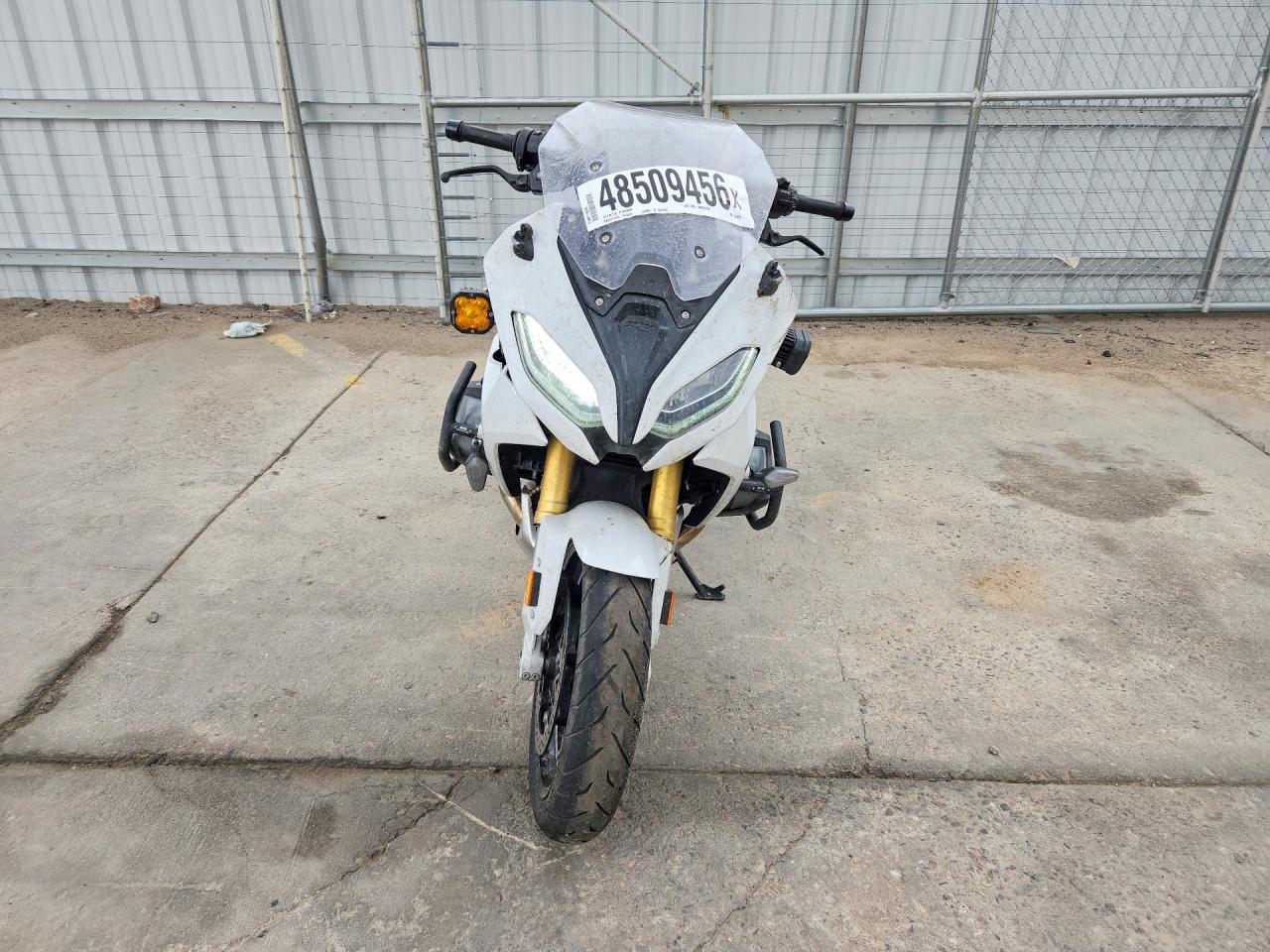 2023 BMW R 1250 Rs - Image 2