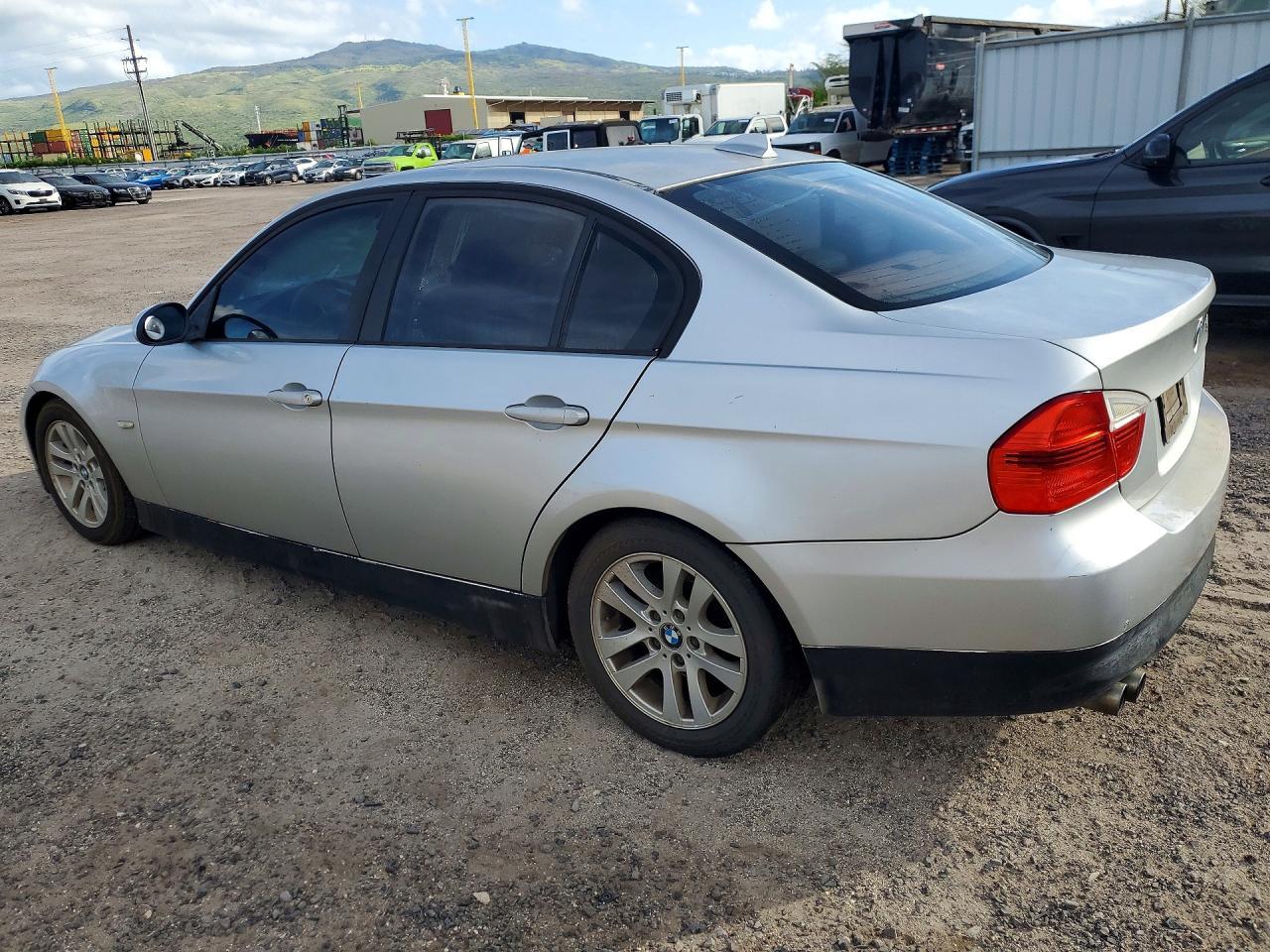 2006 BMW 325 - Фото 2