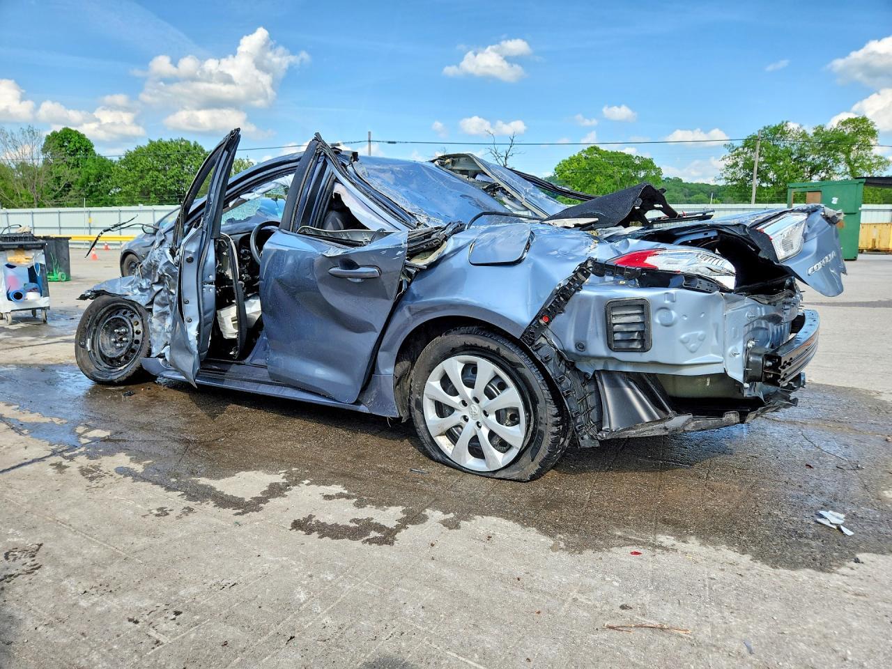 2021 Toyota Corolla Le - Фото 2