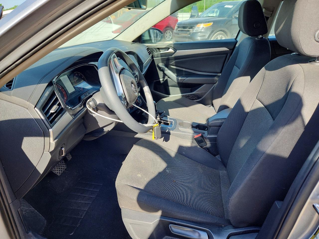 2021 Volkswagen Jetta S/Se/R-Line - Фото 7