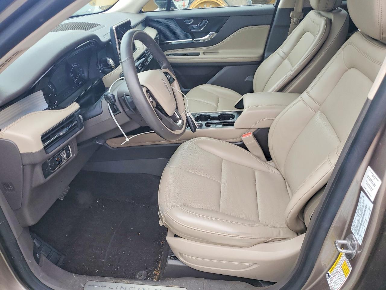 2020 Lincoln Corsair - Image 7