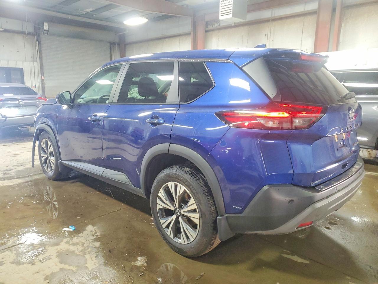 2022 Nissan Rogue Sv - Фото 2