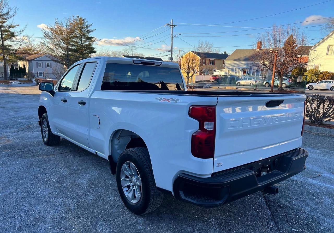 2020 Chevrolet Silverado K1500 - Image 3