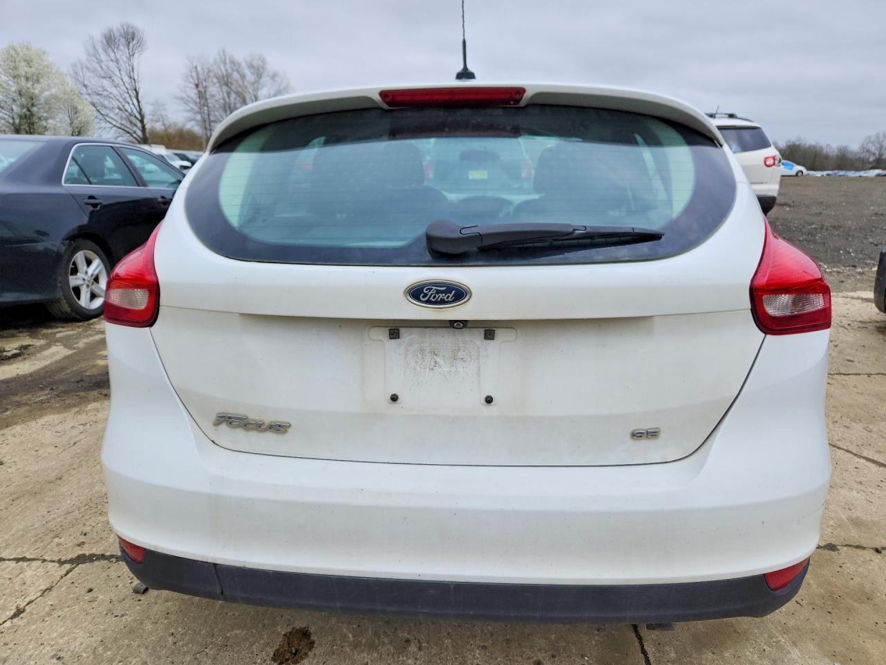 2015 Ford Focus Se - Image 6