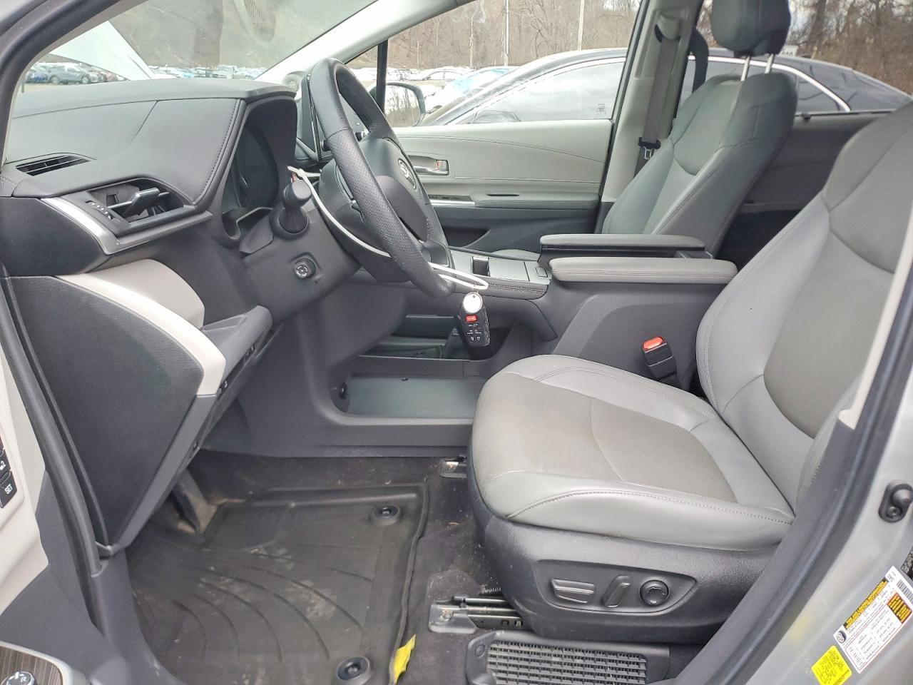 2024 Toyota Sienna Awd Hybrid Limited - Фото 7
