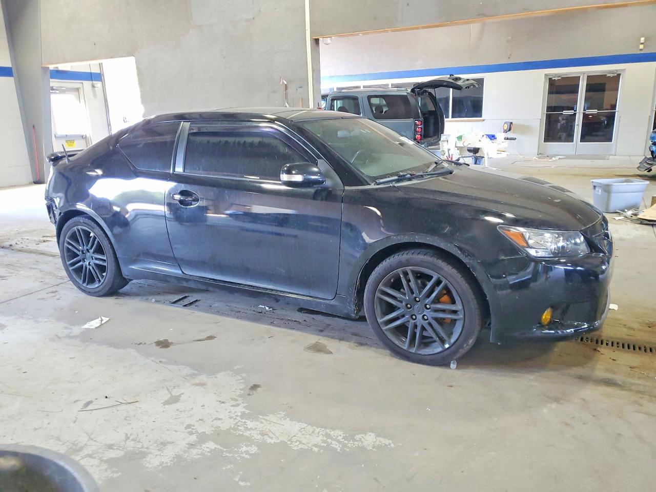 2011 Scion Tc Base - Фото 4
