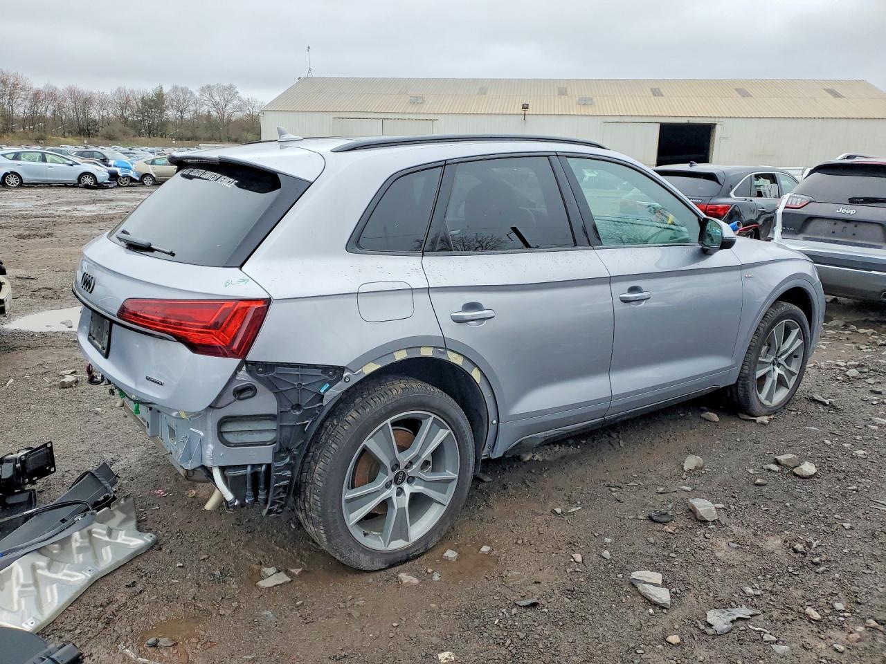 2025 Audi Q5 Premium 45 - Фото 3