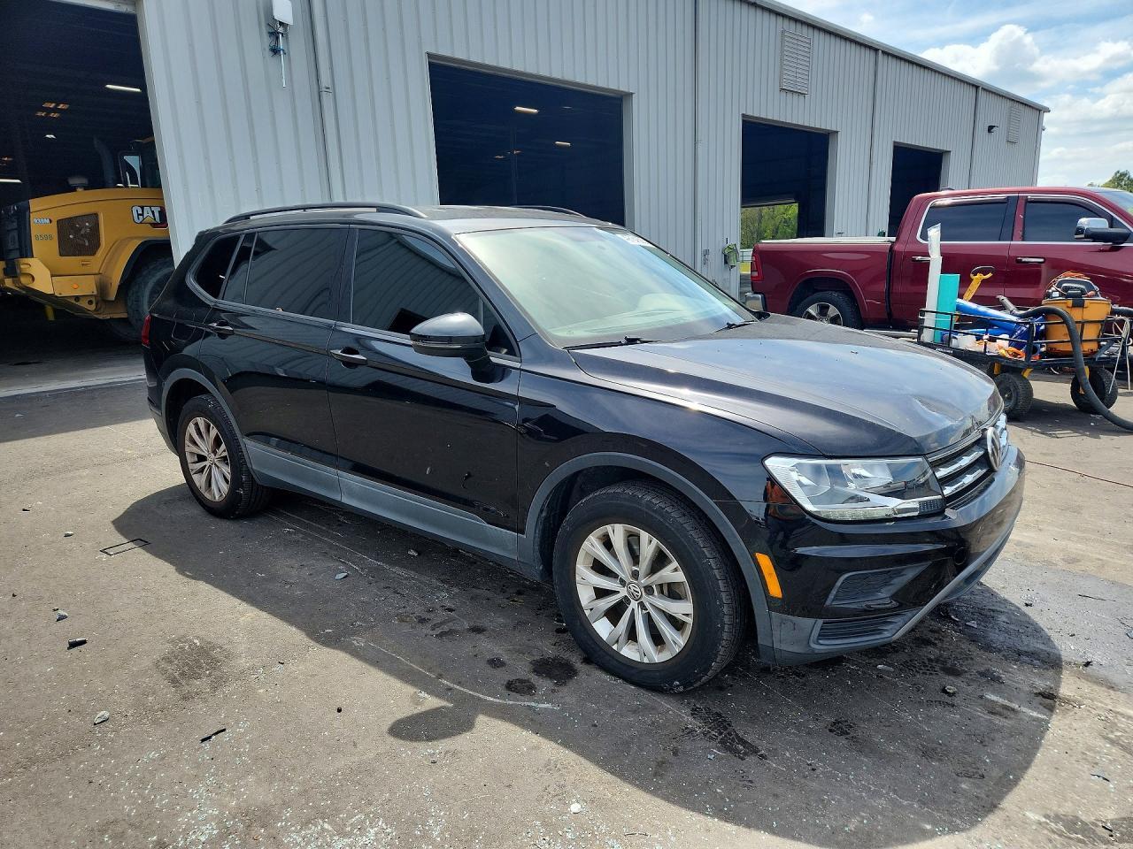 2020 Volkswagen Tiguan S - Image 4