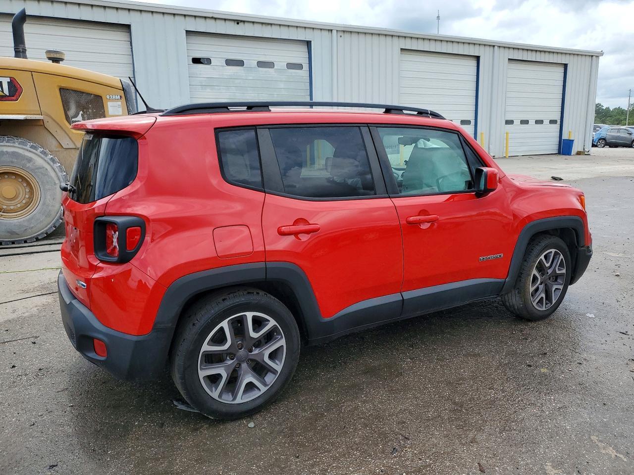2015 Jeep Renegade Latitude - Фото 3