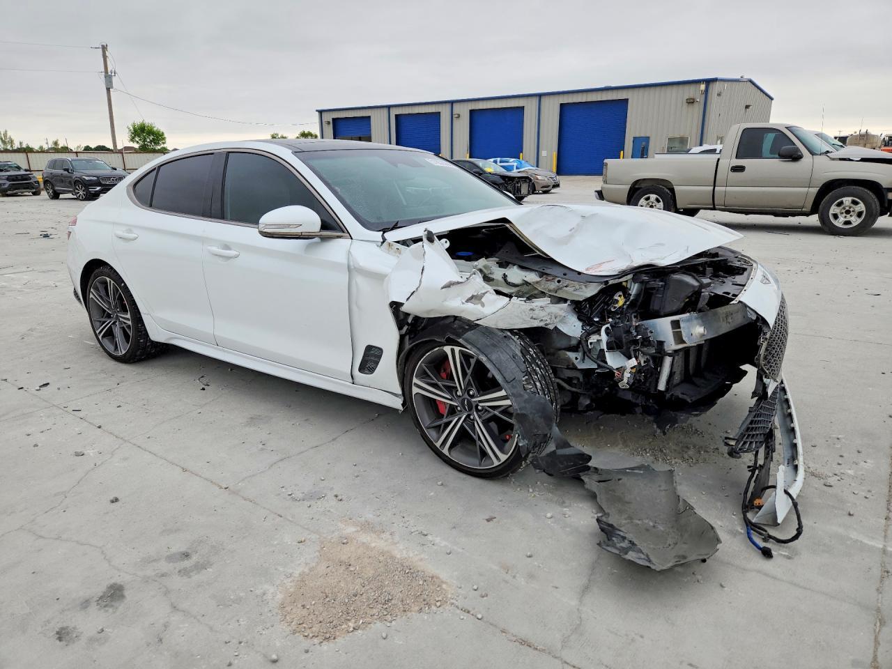 2025 Genesis G70 2.5T Sport Prestige - Фото 4