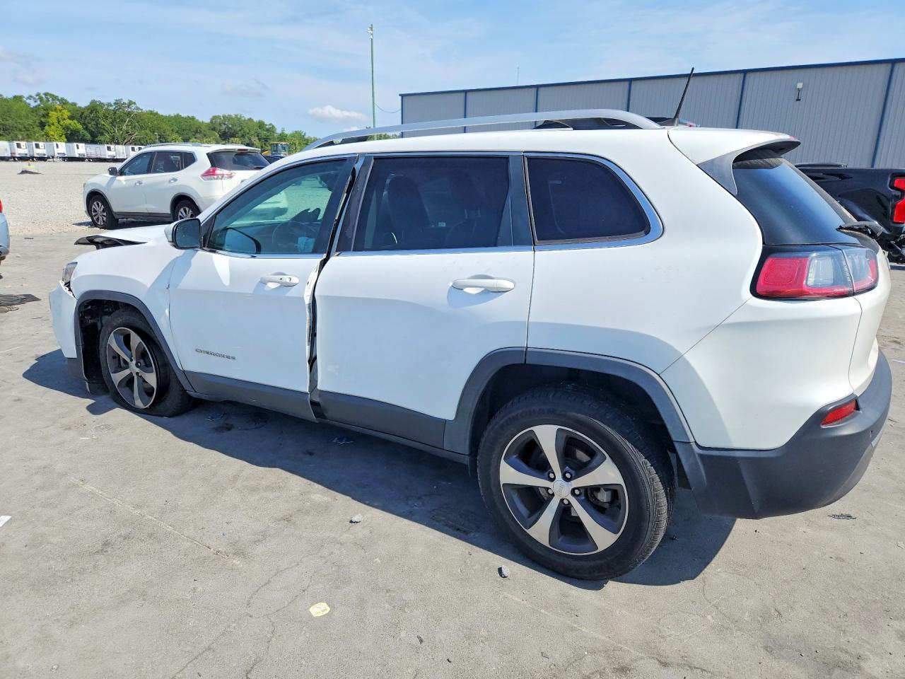 2019 Jeep Cherokee Limited - Image 2