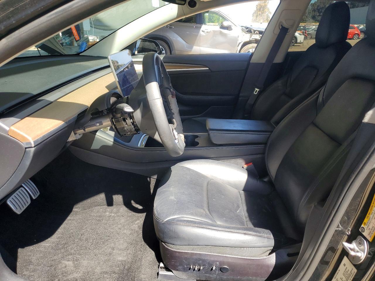 2022 Tesla Model 3 - Image 7