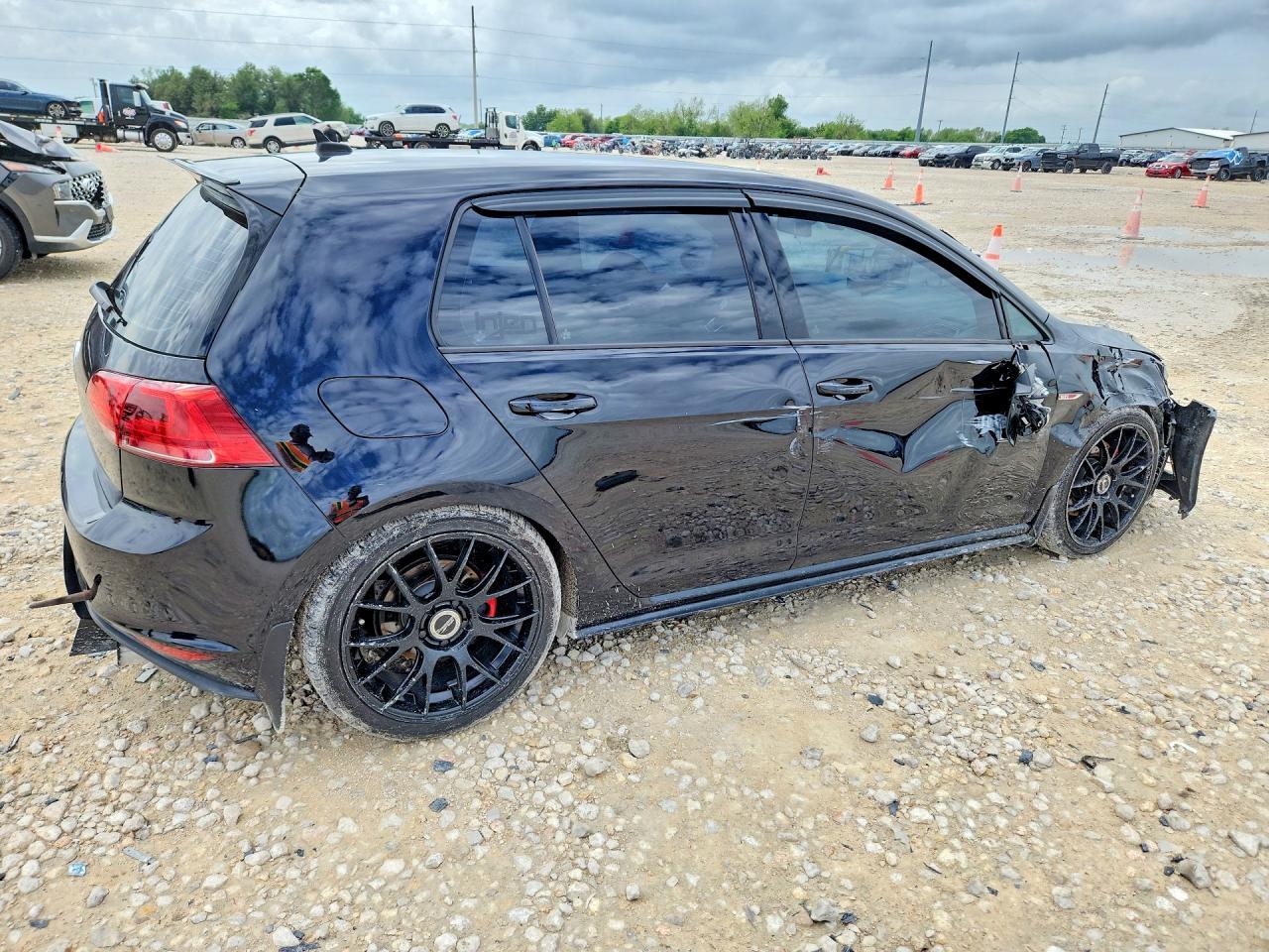 2017 Volkswagen Gti S - Image 3