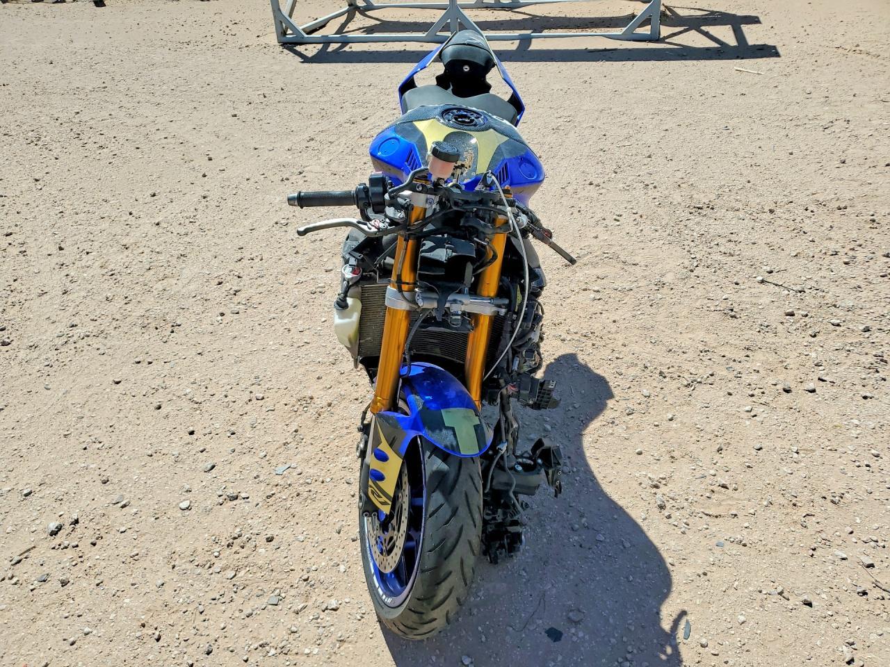 2017 Yamaha Yzfr1 - Фото 2