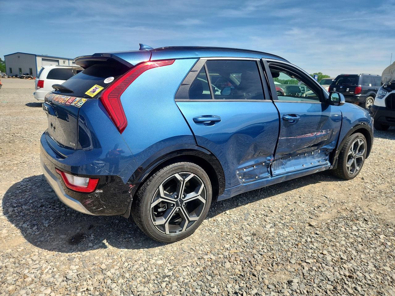 2023 Kia Niro Ex - Фото 3