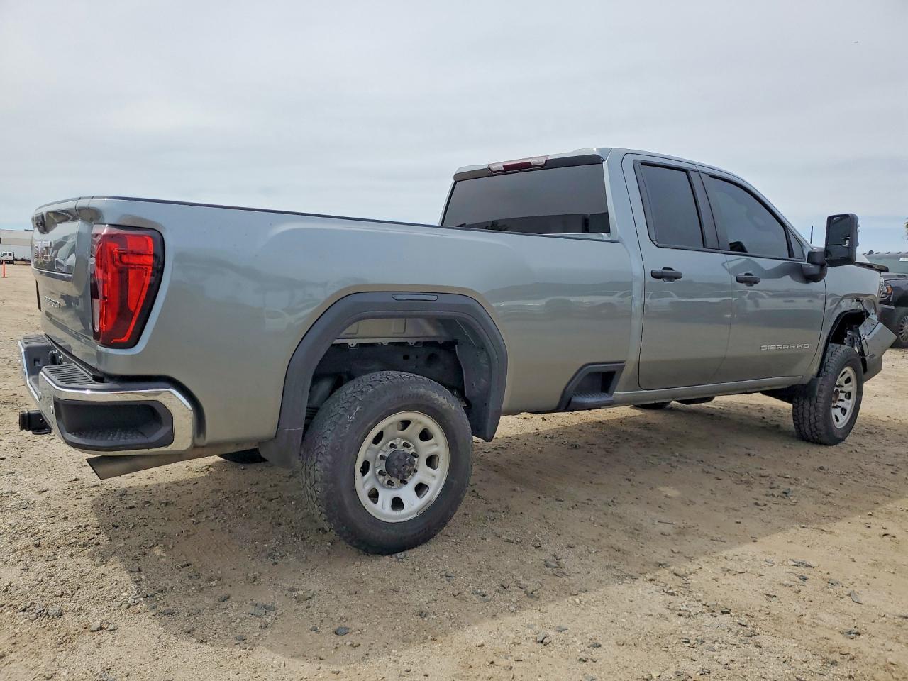 2024 GMC Sierra C2500 Heavy Duty - Image 3