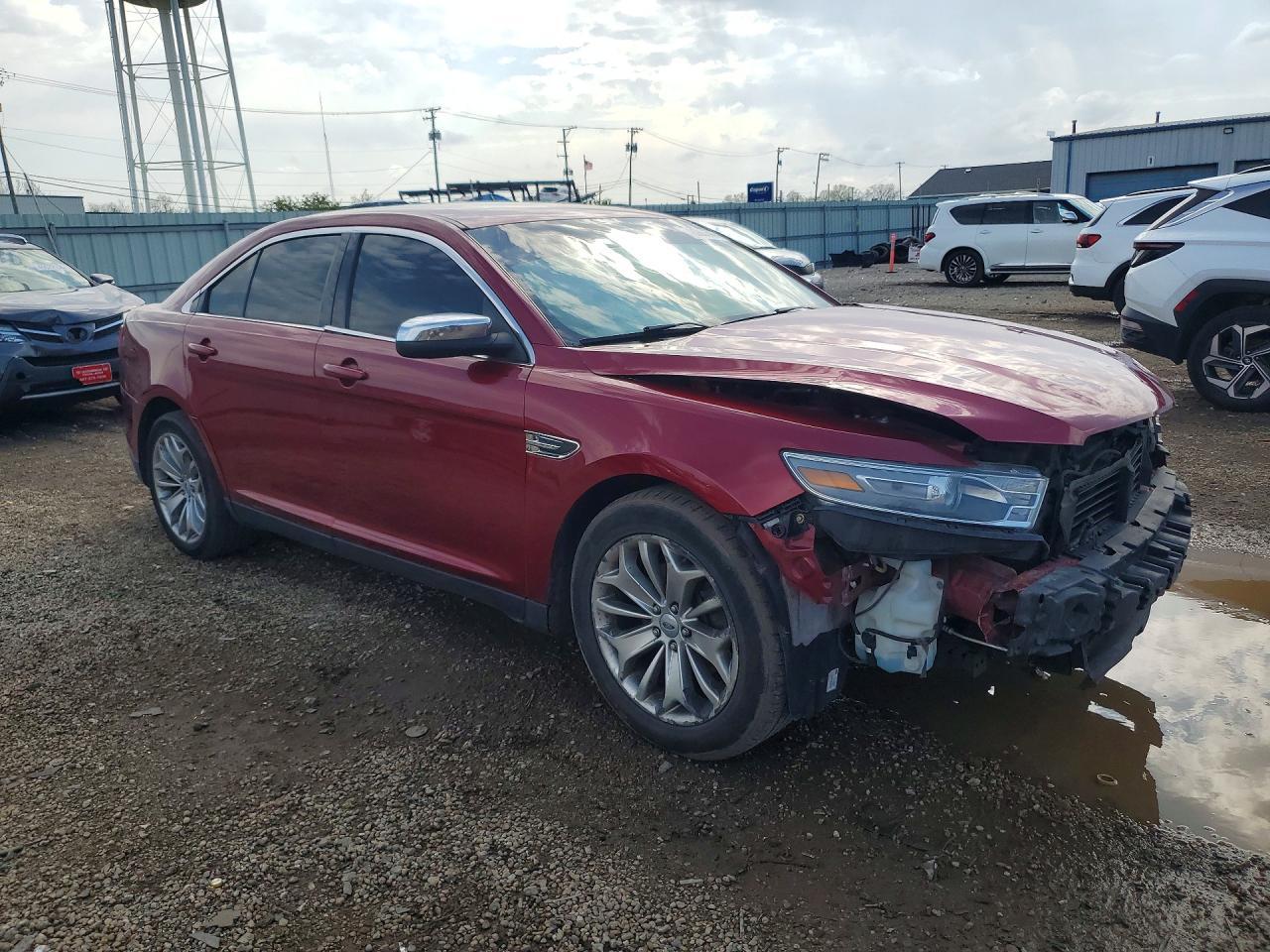 2014 Ford Taurus Limited - Image 4
