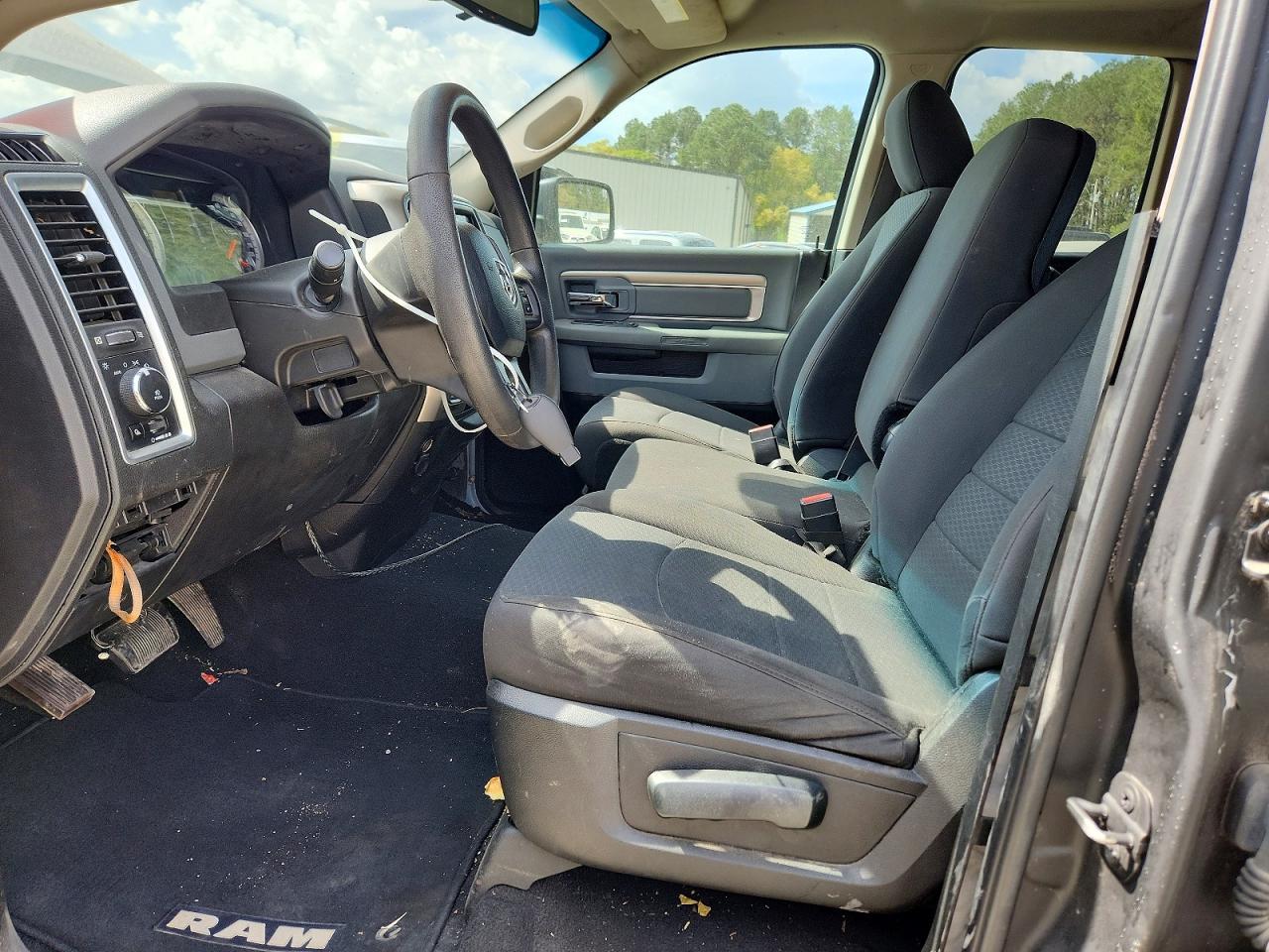 2019 Ram 1500 Classic Slt - Image 7