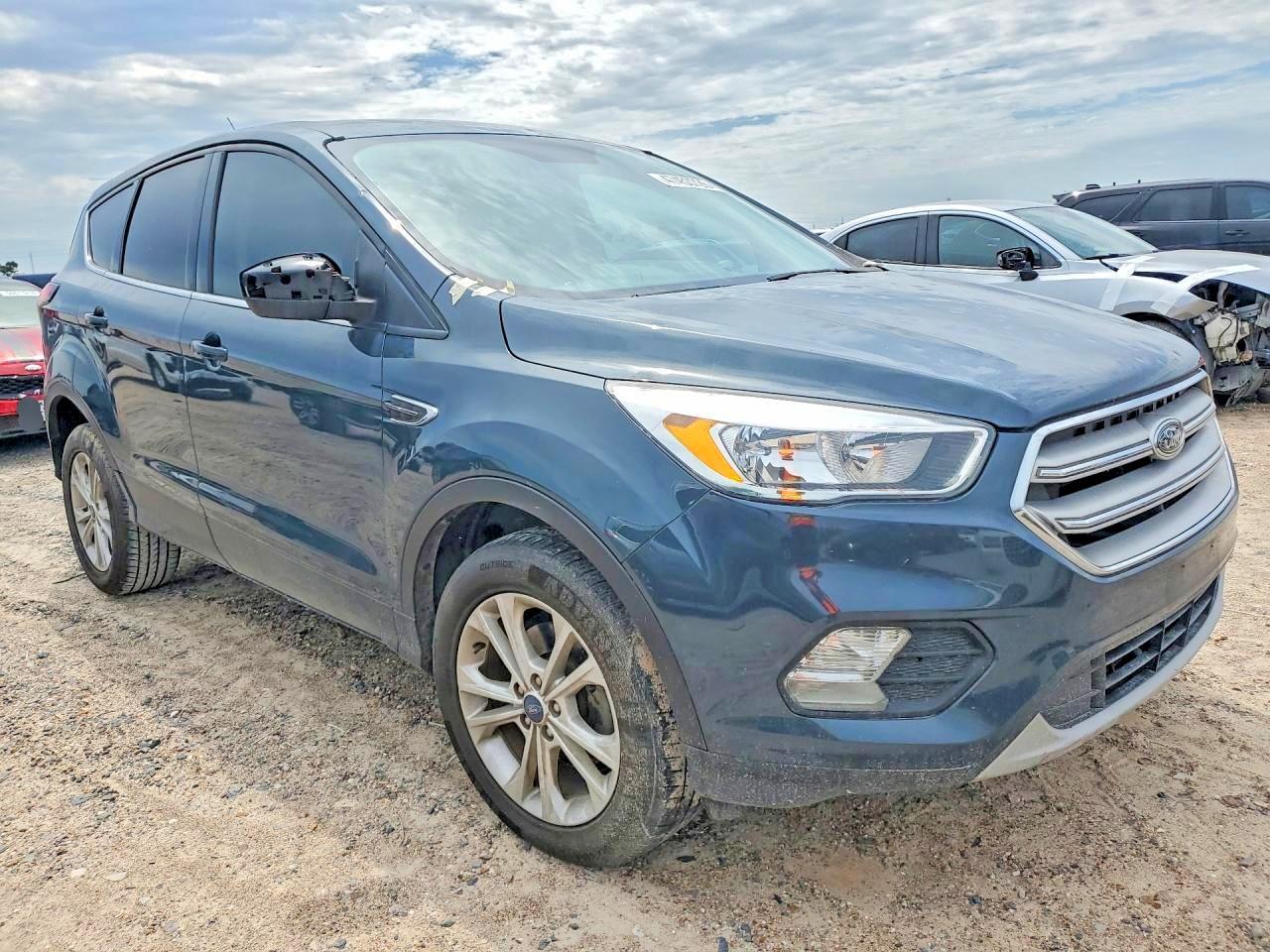 2019 Ford Escape Se - Фото 4